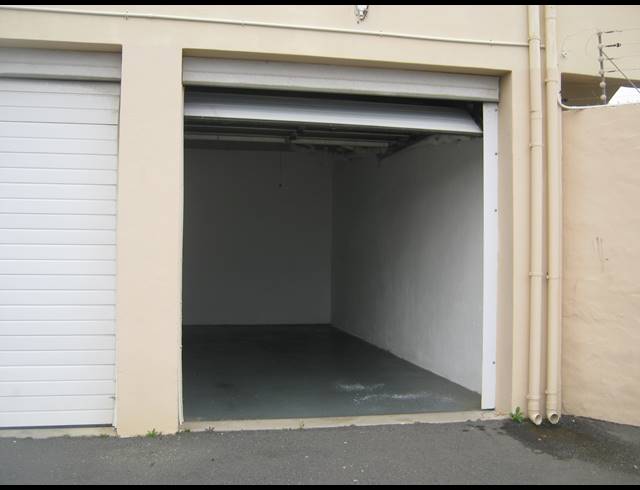 90M² OFFICE TO LET IN STRAND CENTRAL
